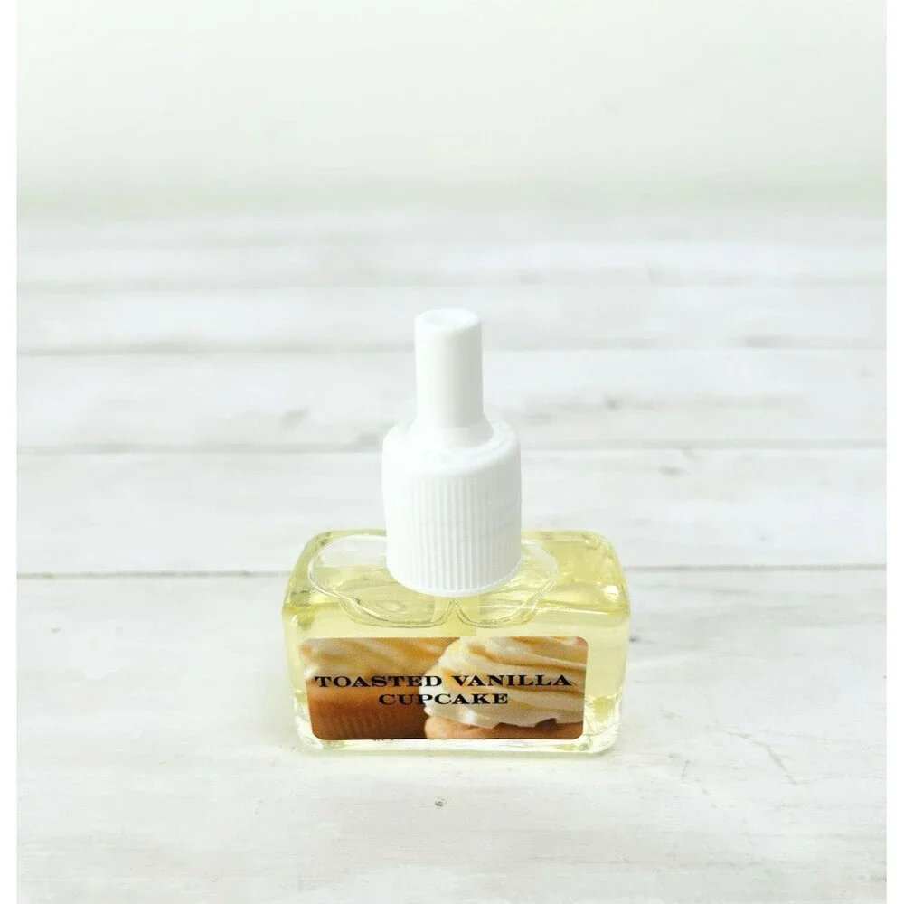 HomeWorx Slatkin & Co. Toasted Vanilla Cupcake Plug In Diffuser Refill NEW